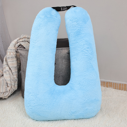 A sleep aid perfect for long journeys: Children's travel pillow